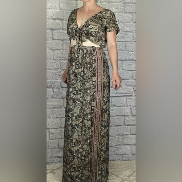 NWOT Earthbound Trading Floral and Paisley Print Tie-Front Dress - Picture 1 of 7